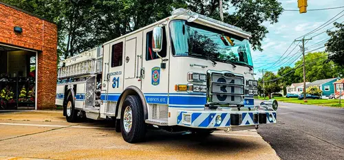 Pierce Enforcer Pumper exterior view, photo 37 of 57