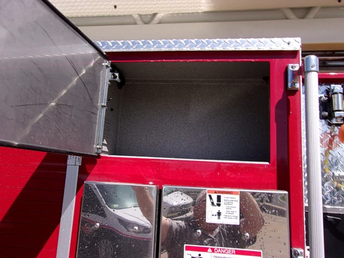 Pierce Velocity Aerial exterior view, photo 40 of 71