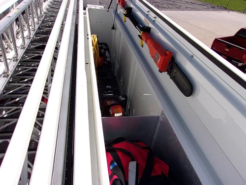 Pierce Velocity Aerial exterior view, photo 52 of 71