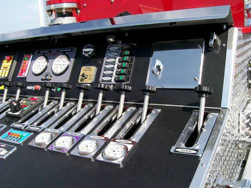 Pierce Velocity exterior view, photo 13 of 30